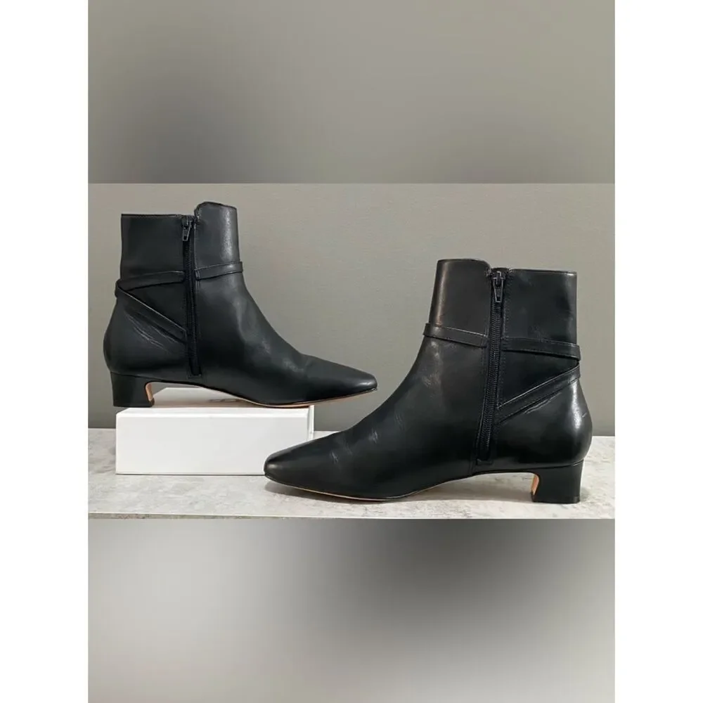 Bernardo Black Leather slender square toe Ankle Boots with Side Strap Size 9.5
